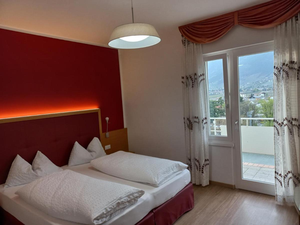 Hotel Lux Мерано Екстер'єр фото