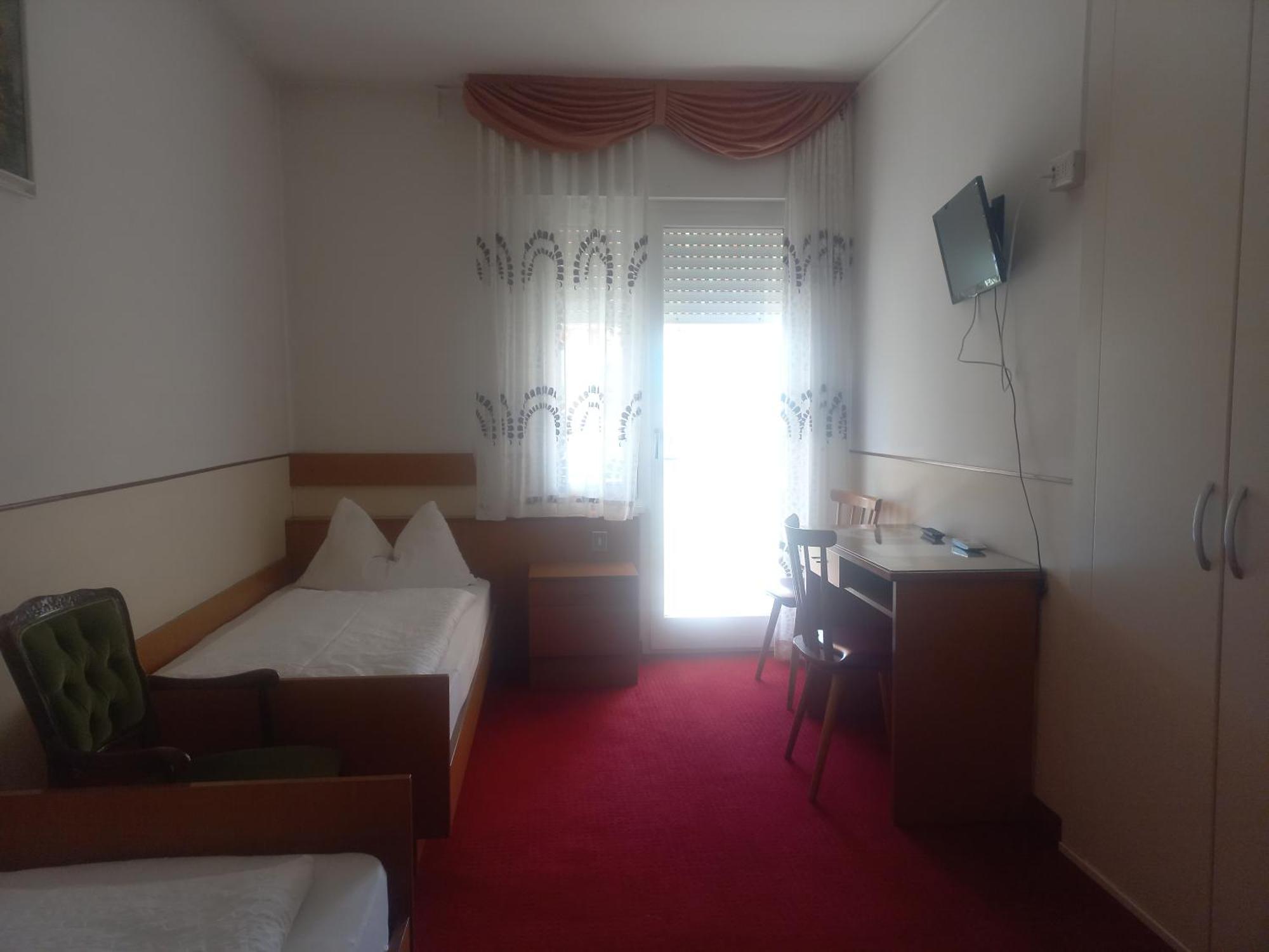 Hotel Lux Мерано Екстер'єр фото