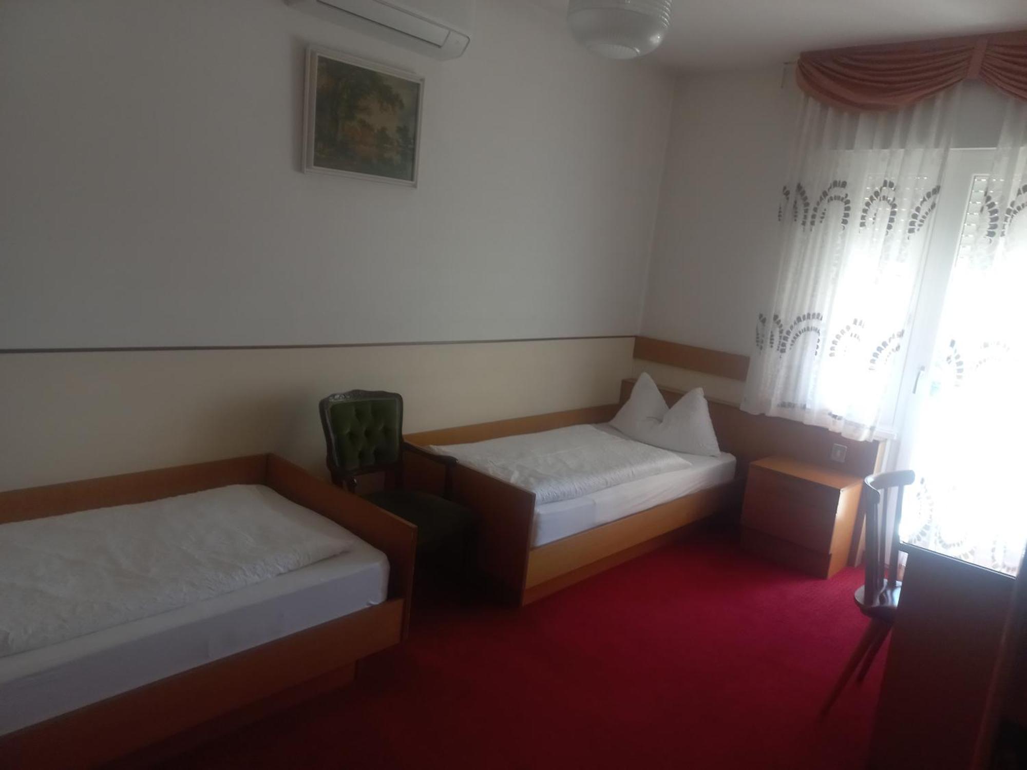 Hotel Lux Мерано Екстер'єр фото