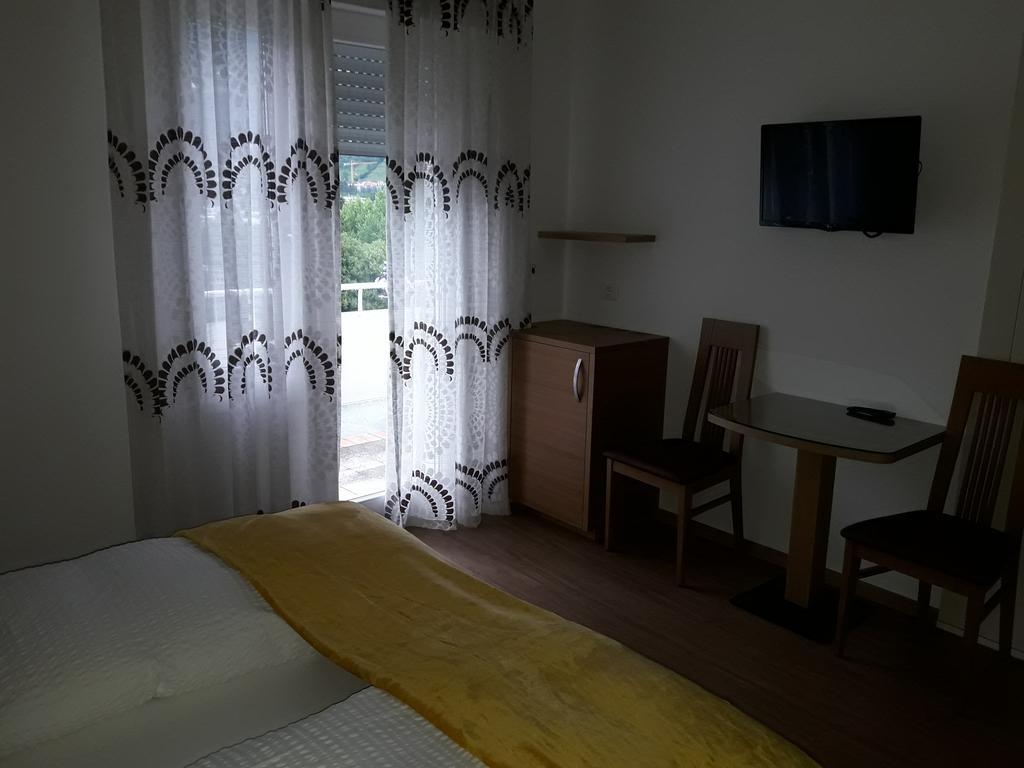 Hotel Lux Мерано Екстер'єр фото
