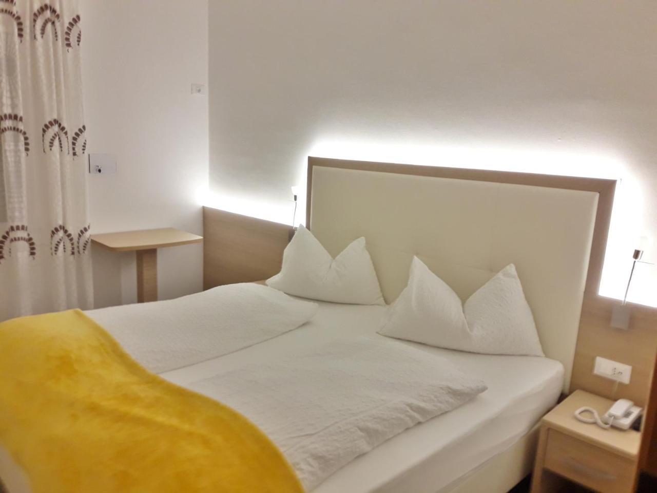 Hotel Lux Мерано Екстер'єр фото