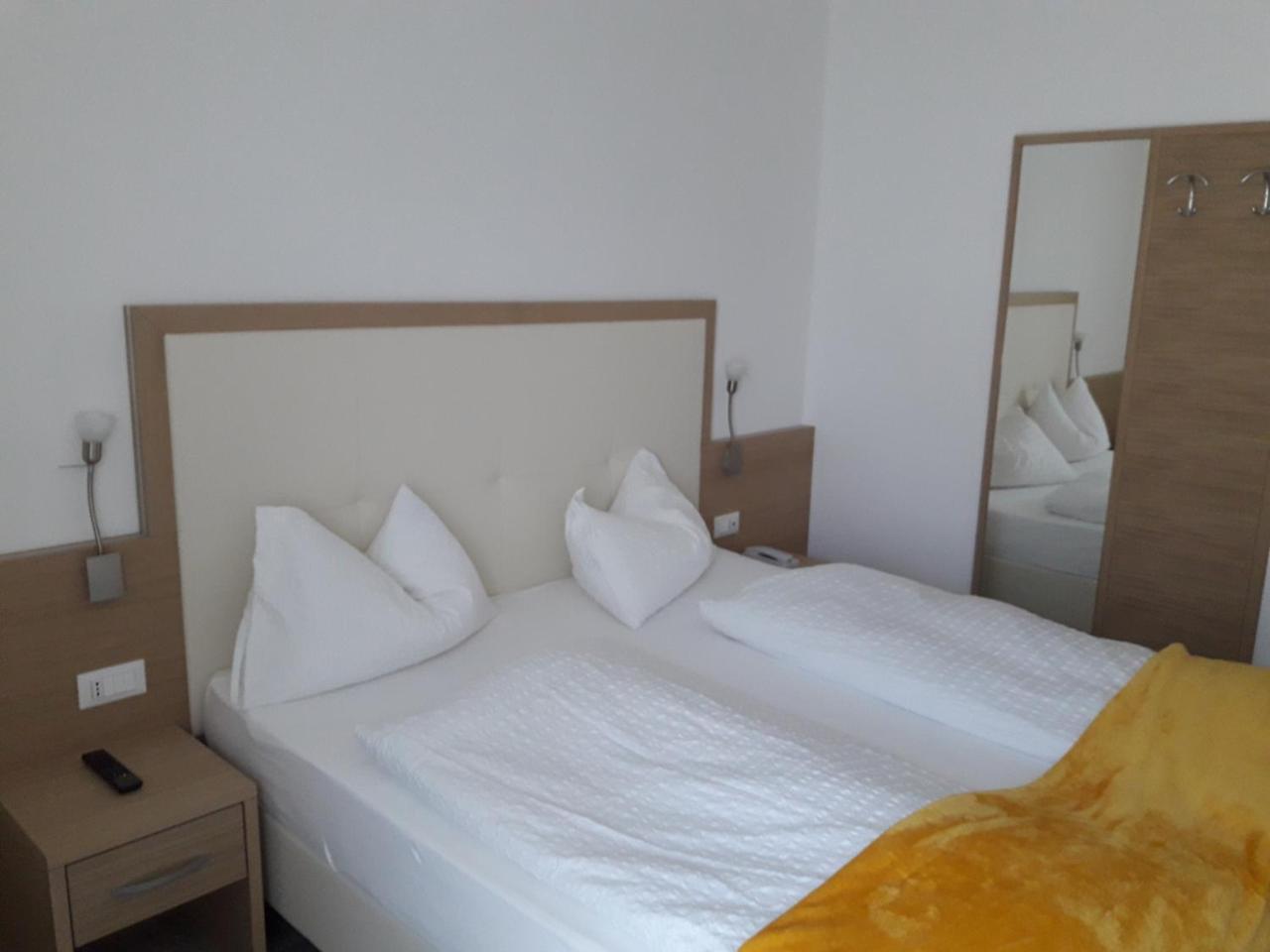 Hotel Lux Мерано Екстер'єр фото